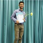 Mathe-Tutor, der Kinder bis 12. Klasse unterrichtet und macht Mathe einfach.